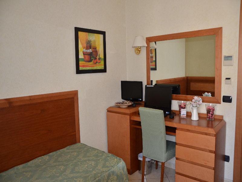 Hostal Archi Rossi