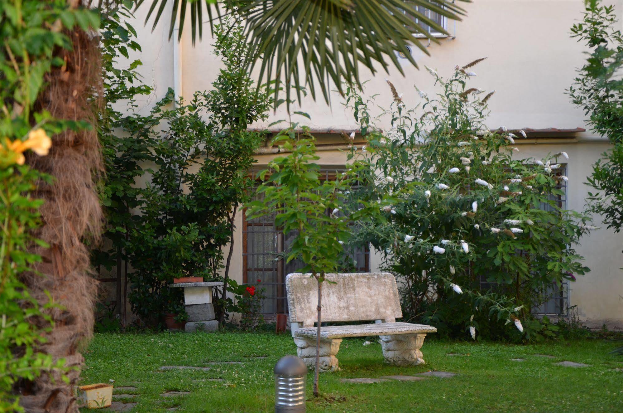 Archi Rossi Hostal Florencia